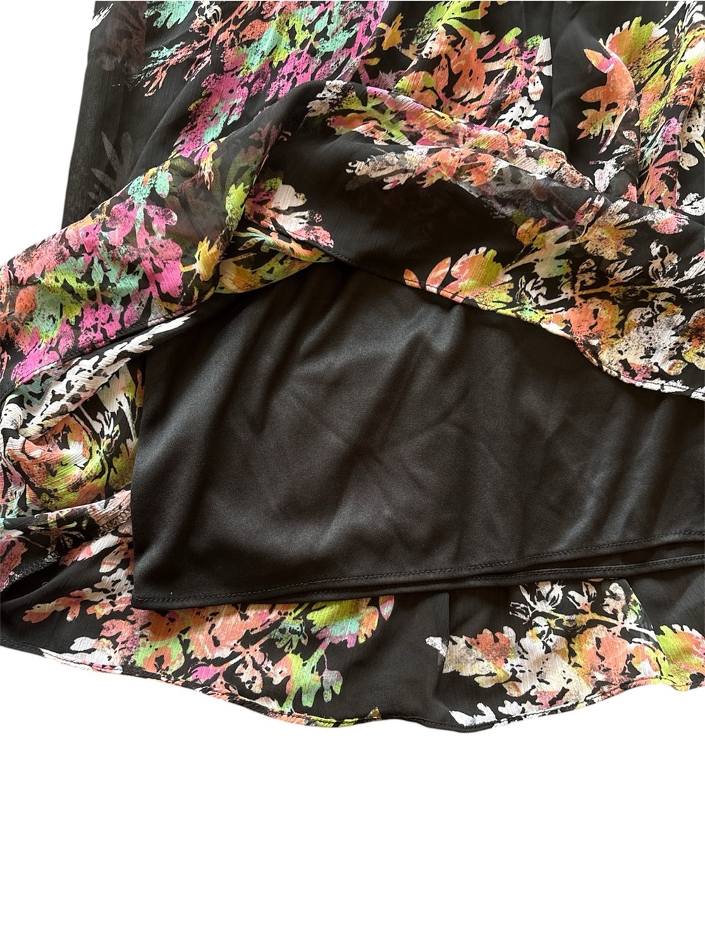 Lane Bryant Black Stretchy Floral Dress with Open Deep V Neck Plus Size 2 or 3x - Picture 3 of 4